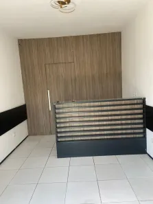 Sala Comercial com 7 Quartos para alugar, 240m² no Ilhotas, Teresina