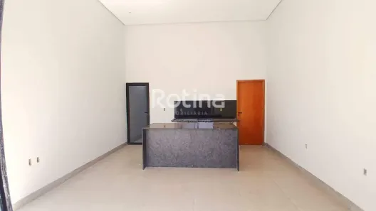 Casa com 2 Quartos à venda, 71m² no Planalto, Uberlândia