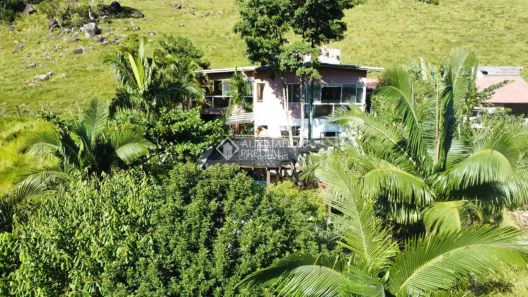 Casa com 5 Quartos à venda, 130m² no ,