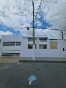 Casa com 4 Quartos à venda, 360m² no Adrianópolis, Manaus