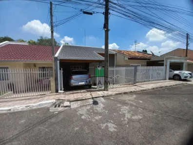 Casa com 4 Quartos para alugar, 110m² no Boqueirão, Curitiba