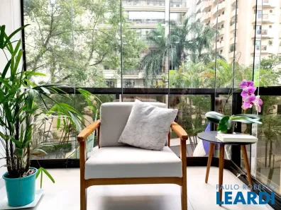 Flat com 2 Quartos à venda, 61m² no Cerqueira César, São Paulo