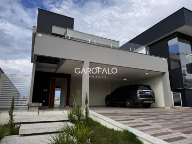 Casa de Condomínio com 3 Quartos à venda, 260m² no Terras Alpha, Resende