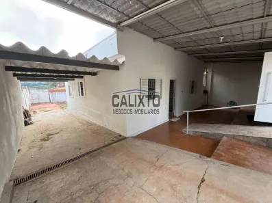 Casa com 2 Quartos à venda, 74m² no Jaraguá, Uberlândia