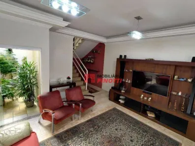 Sobrado com 3 Quartos à venda, 220m² no Vila Valparaíso, Santo André