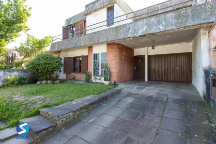 Casa com 4 Quartos à venda, 216m² no Vila Assunção, Porto Alegre