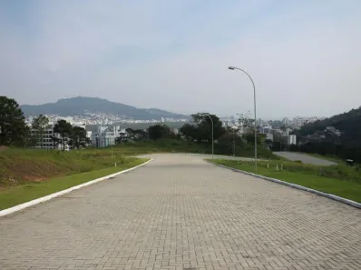 Lote/Terreno à venda, 480m² no Itacorubi, Florianópolis