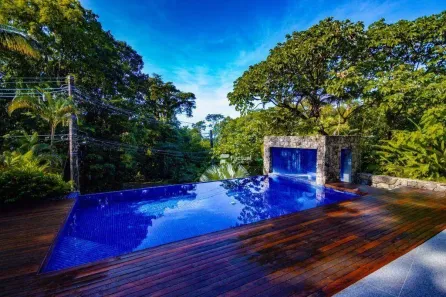 Casa de Condomínio com 5 Quartos à venda, 900m² no Balneario Praia do Perequê, Guarujá