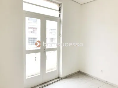 Sala Comercial para alugar, 100m² no República, São Paulo