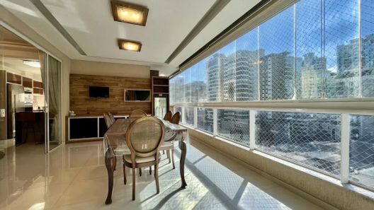 Apartamento com 4 Quartos à venda, 198m² no Meia Praia, Itapema