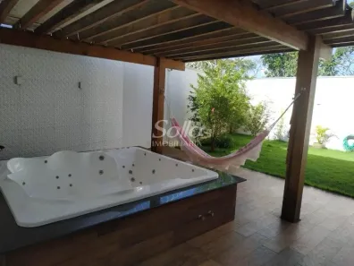 Casa com 3 Quartos à venda, 210m² no Jardim Inconfidência, Uberlândia