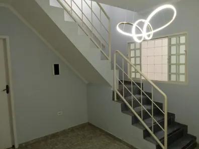 Sobrado com 3 Quartos à venda, 132m² no Jardim Torrão de Ouro, São José dos Campos