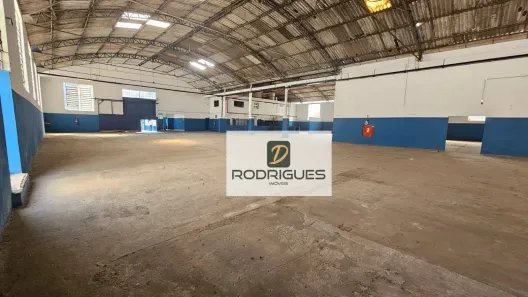 Galpão/Depósito/Armazém para alugar, 2350m² no Casa Grande, Diadema