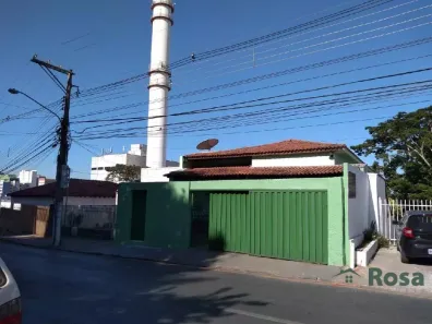 Casa com 3 Quartos à venda, 200m² no Centro-Norte, Cuiabá