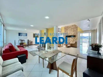 Casa de Condomínio com 6 Quartos à venda, 1200m² no Golf Park, Carapicuíba
