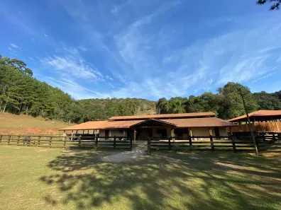 Fazenda/Sítio com 3 Quartos à venda, 72000m² no Jardim Itaqui, Campo Largo