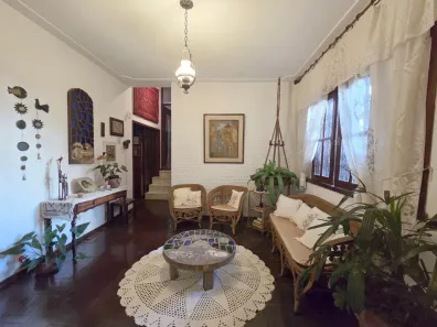Casa com 4 Quartos à venda, 260m² no Sion, Belo Horizonte