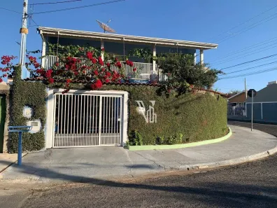 Casa com 3 Quartos à venda, 256m² no Jardim Mercedes, Campinas