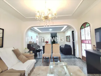 Casa com 4 Quartos à venda, 300m² no Vera Cruz, Contagem