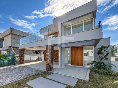 Casa de Condomínio com 4 Quartos à venda, 298m² no Vila Nova, Porto Alegre