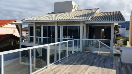 Casa com 2 Quartos para alugar, 350m² no Lagoa da Conceição, Florianópolis