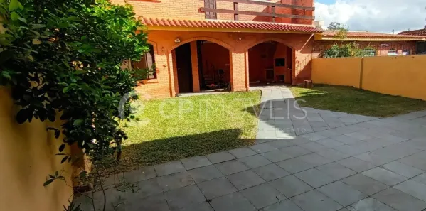 Casa com 3 Quartos à venda, 253m² no Jardim São Pedro, Porto Alegre