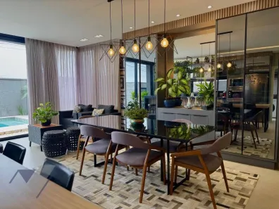 Casa de Condomínio com 4 Quartos à venda, 283m² no Floresta, Cascavel