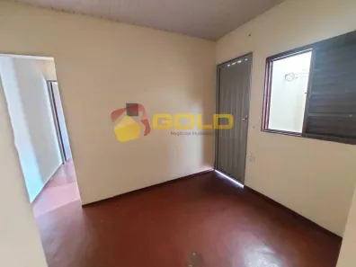 Casa com 2 Quartos à venda, 184m² no Planalto, Uberlândia