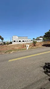 Lote/Terreno à venda, 748m² no Jardim dos Lagos, Indaiatuba