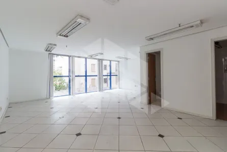 Sala Comercial para alugar, 47m² no Centro Histórico, Porto Alegre