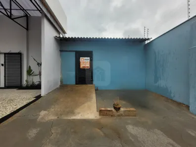 Ponto Comercial para alugar, 45m² no Santa Mônica, Uberlândia