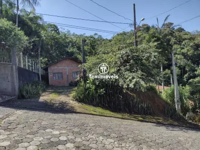 Lote/Terreno à venda, 847m² no Nova Brasília, Joinville