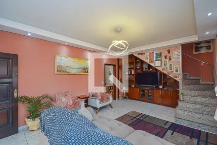 Casa com 5 Quartos à venda, 220m² no Parque Colonial, São Paulo