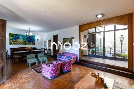 Casa com 4 Quartos à venda, 297m² no Jardim Leonor, São Paulo