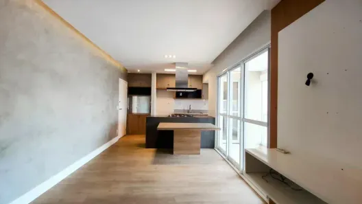 Apartamento com 2 Quartos para alugar, 65m² no Taquaral, Campinas