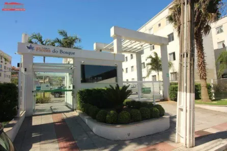 Apartamento com 2 Quartos para alugar, 55m² no Roçado, São José