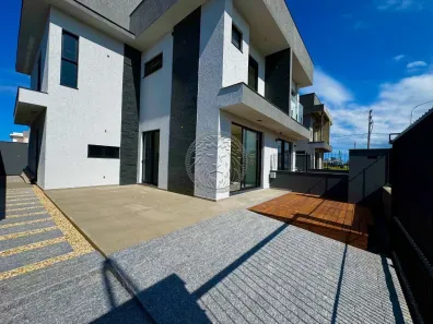 Casa com 3 Quartos à venda, 196m² no Campeche, Florianópolis