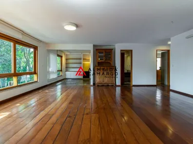 Casa com 3 Quartos à venda, 303m² no Vila Madalena, São Paulo