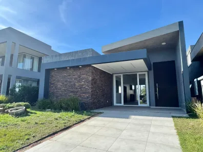 Casa de Condomínio com 4 Quartos à venda, 188m² no Zona Nova, Capão da Canoa