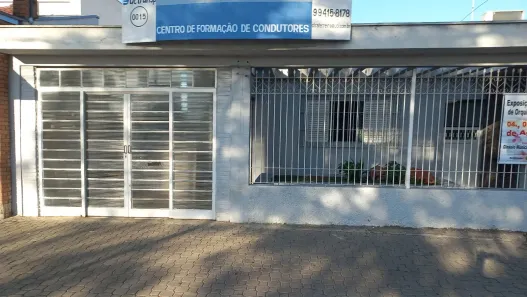 Imóvel Comercial com 3 Quartos à venda, 200m² no Vila Teixeira, Salto