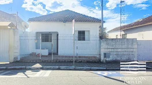 Casa com 2 Quartos para alugar, 100m² no Vila Resende, Caçapava