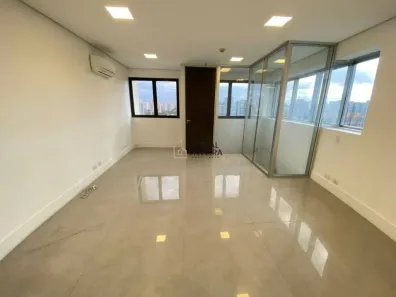 Sala Comercial para alugar, 77m² no Indianópolis, São Paulo