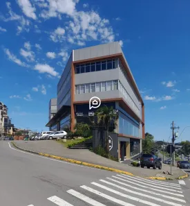 Sala Comercial para alugar, 1000m² no Sagrada Família, Caxias do Sul