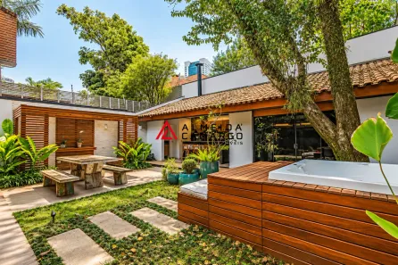 Casa com 4 Quartos para alugar, 402m² no Jardim Paulistano, São Paulo