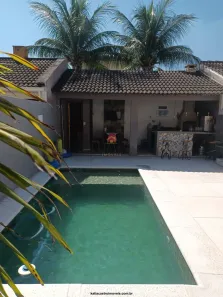 Casa de Condomínio com 3 Quartos à venda, 180m² no Maravista, Niterói