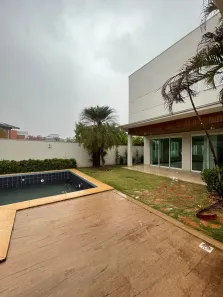 Casa de Condomínio com 4 Quartos à venda, 300m² no Ribeirão do Lipa, Cuiabá