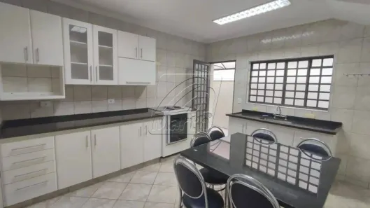 Casa com 3 Quartos para alugar, 156m² no Água Branca, Piracicaba