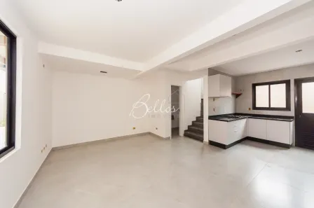 Casa de Condomínio com 3 Quartos para alugar, 124m² no São Braz, Curitiba