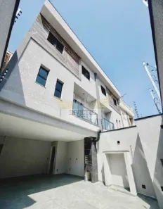 Sobrado com 2 Quartos à venda, 135m² no Vila Pinheirinho, Santo André