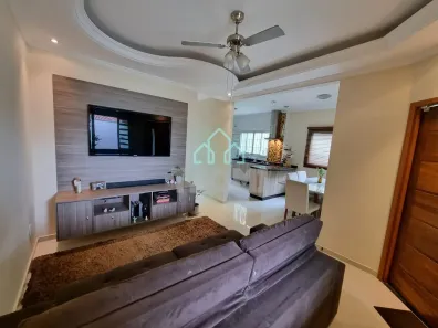 Casa com 3 Quartos à venda, 197m² no Esplanada Santa Helena, Taubaté